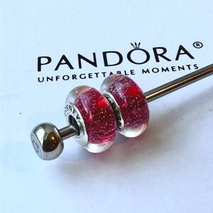 Pandora Disney Snow White Signature Color Red Glow in the Dark Murano Glass